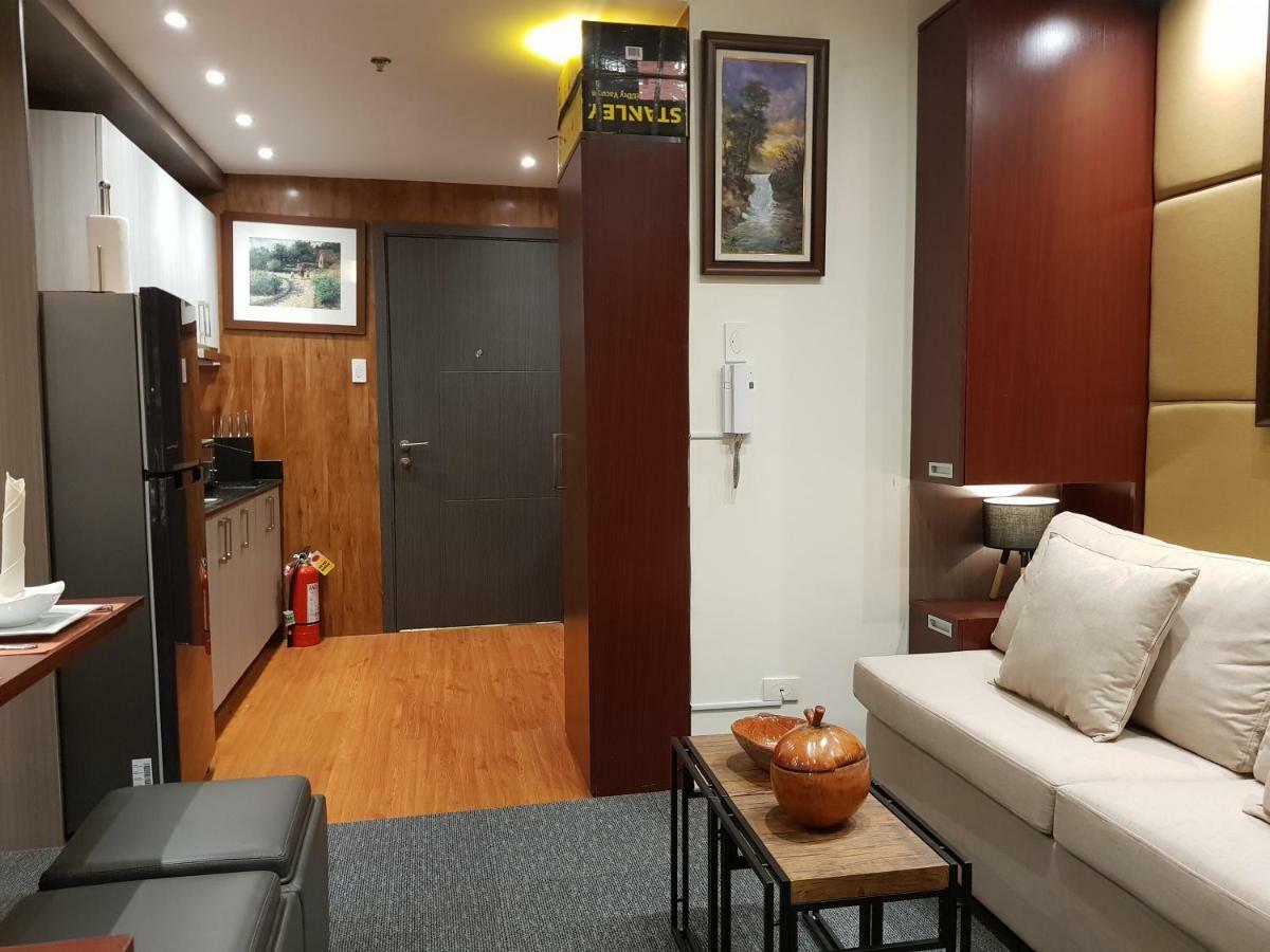 Stay Amare Green La Salle Taft Manila Exteriör bild